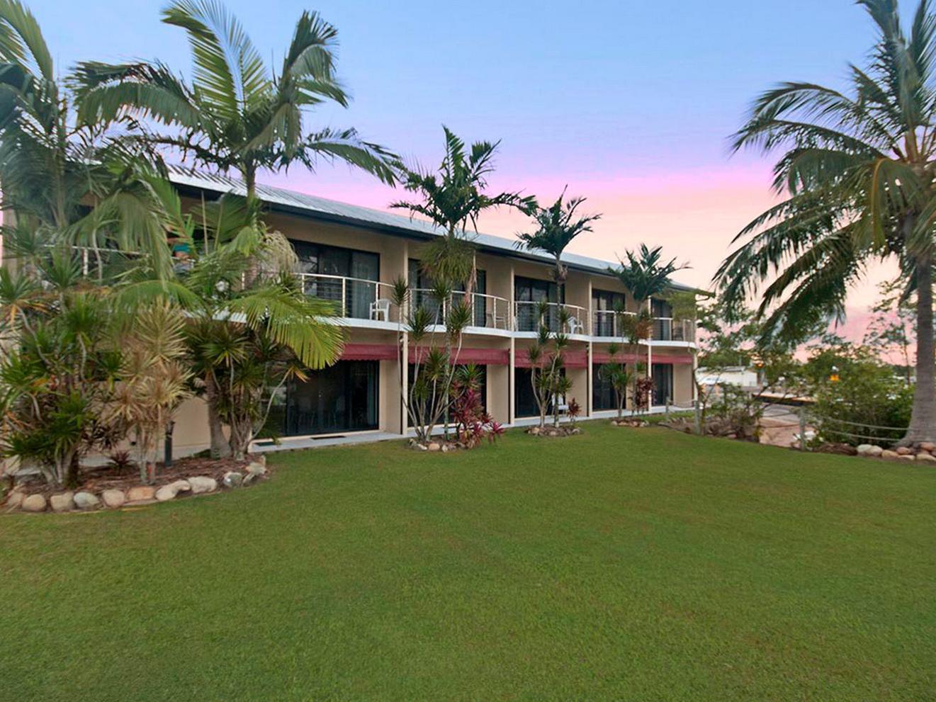 Hinchinbrook Marine Cove Resort Lucinda 외부 사진